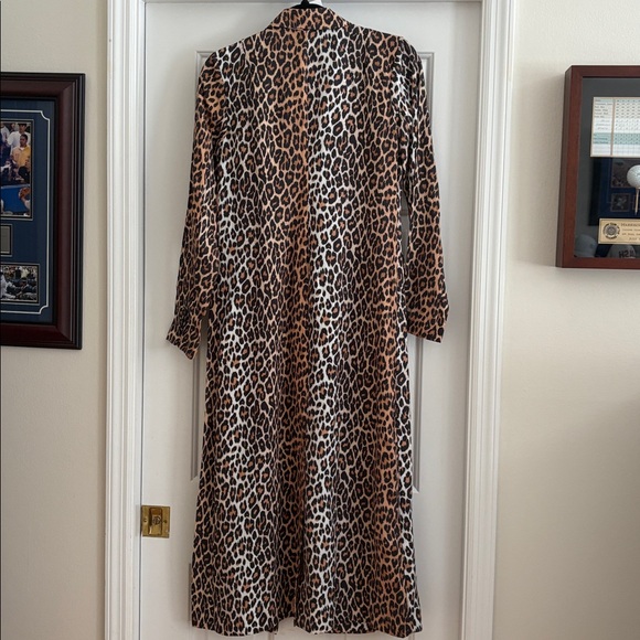 NWT- Sienna Duster in Leopard LPA. Size XXS. Faux flap pockets, back silt. - Picture 2 of 8